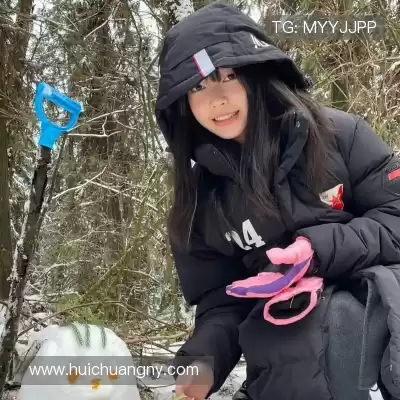 邹朵千